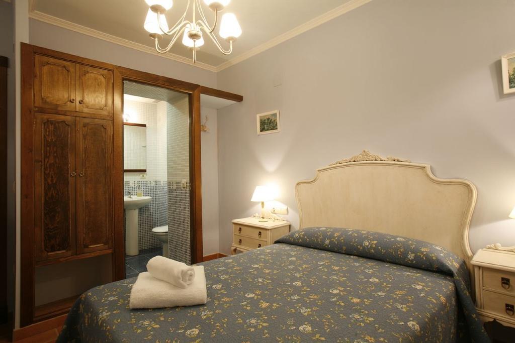 Casa Felisa Pirineo Aragones Villa Santa Eulalia de Gallego Room photo